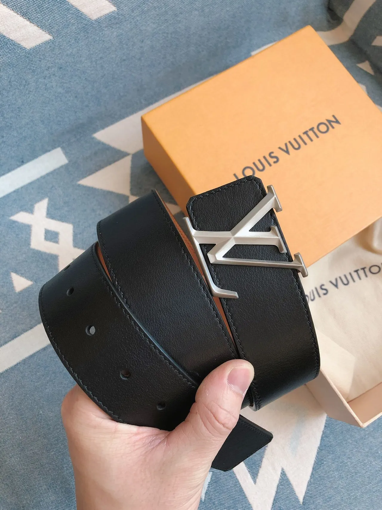 Louis Vuitton LV Initiales Black Leather Belt 9