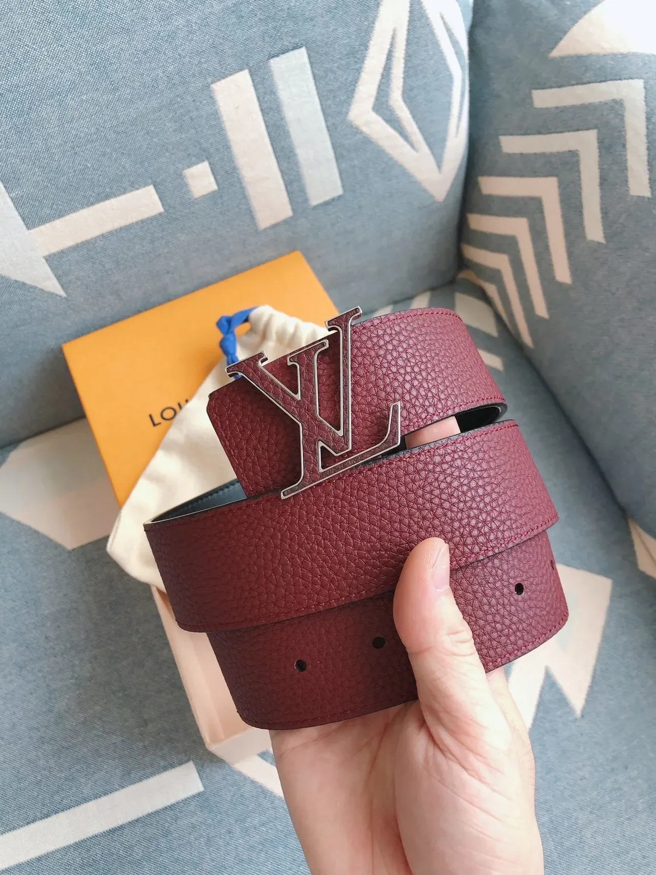Louis Vuitton LV Initiales Burgundy Pebbled Leather Belt 9