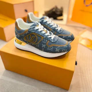 Louis Vuitton LV Trainer Azul dourado Monogram denim upper logo plaque lifestyle sneakers