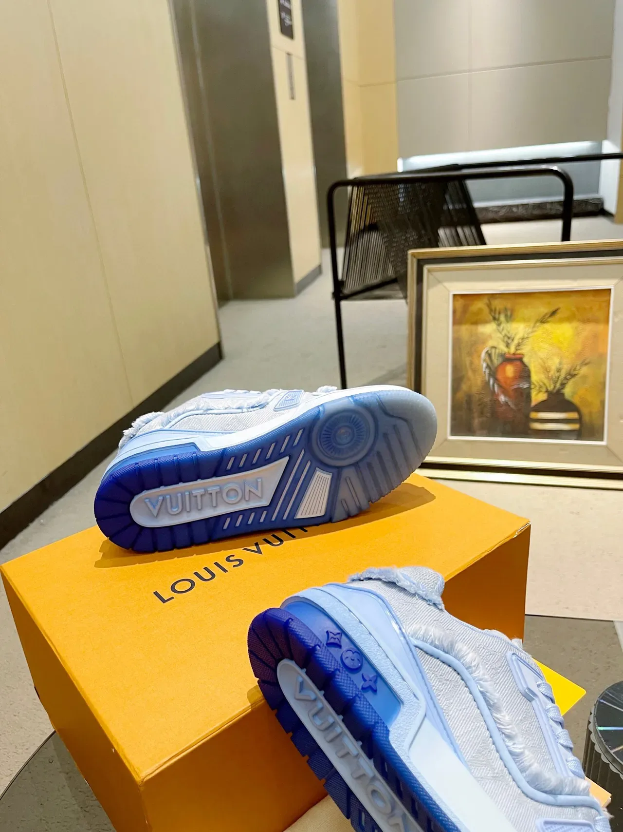 Louis Vuitton LV Trainer 蓝白 破边 纺织 蒙格拉姆 鞋面 生活方式运动鞋 4