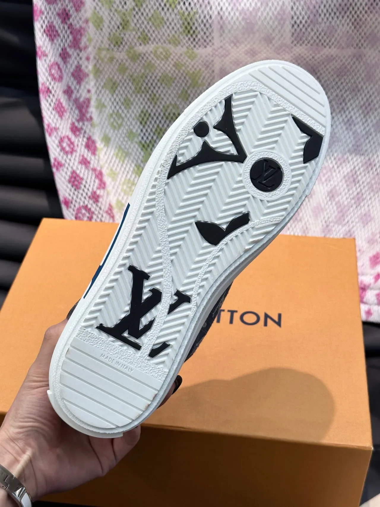 Louis Vuitton LV Trainer Blue White Monogram Denim Upper Leather Overlays Lifestyle Sneakers 8