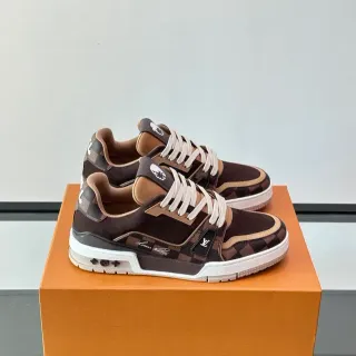 Louis Vuitton LV Trainer Zapatillas Lifestyle Marrón Beige Patrón Damier Check Parte Superior en Capas de Cuero y Textil