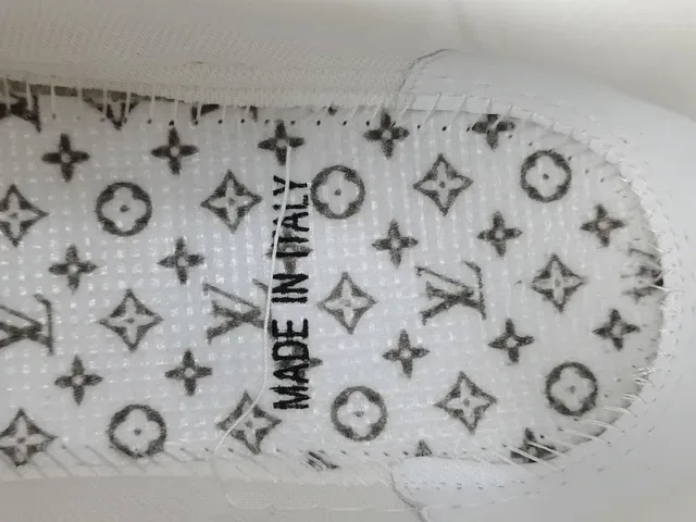 Louis Vuitton LV Trainer White Green Leather Upper Polka-Dot Print Lifestyle Sneakers 2