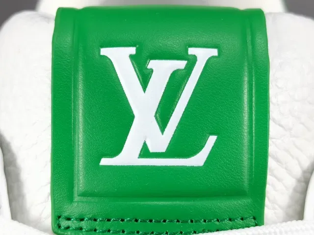 Louis Vuitton LV Trainer White Green Leather Upper Polka-Dot Print Lifestyle Sneakers 4