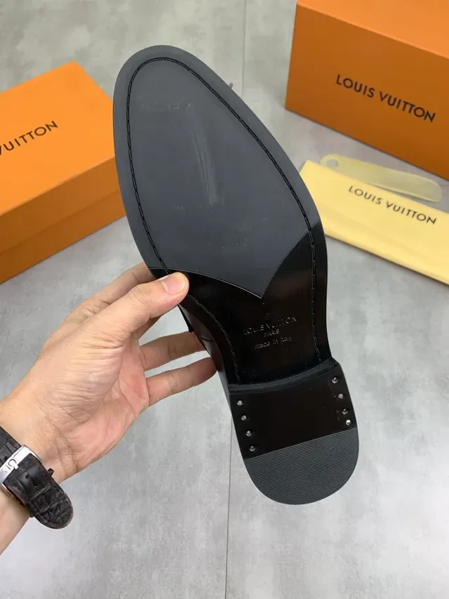 लुई विटन LV ट्विस्ट लोअफर ब्लैक लेदर लोअफर्स 3