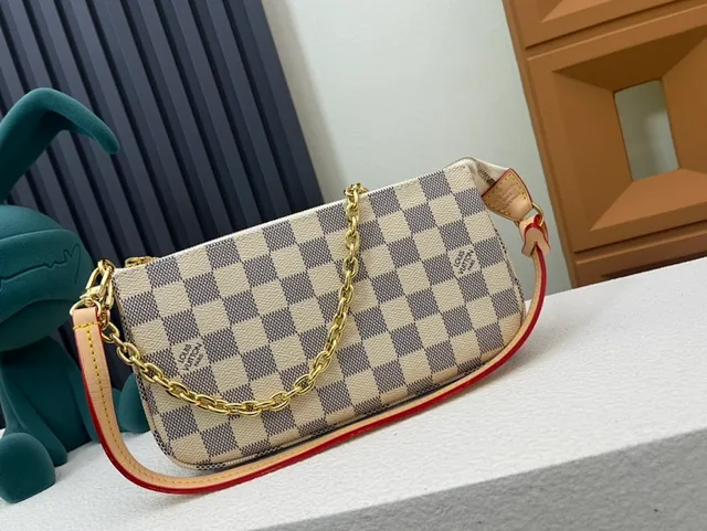 Louis Vuitton Mahjong Damier Azur Beige Gray sac à chaîne 2