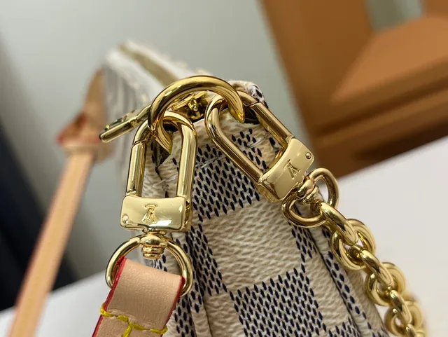 Louis Vuitton Mahjong Damier Azur Beige Gray sac à chaîne 5