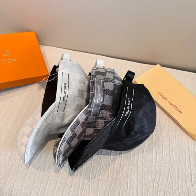 Louis Vuitton मोनोक्रोम ज्यामितीय चेक बेसबॉल कैप 7