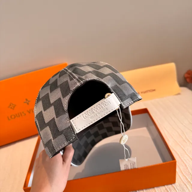 Louis Vuitton मोनोक्रोम ज्यामितीय चेक बेसबॉल कैप 2