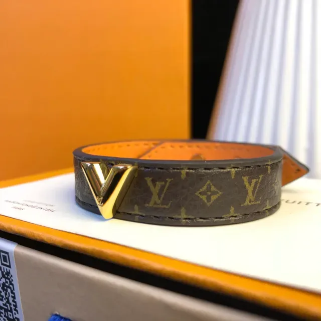 Louis Vuitton Monogram Canvas and Tan Leather Bracelet 9