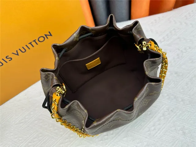 Louis Vuitton Monogram Toile Sac à Seau à Cordon 2