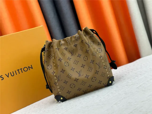 Louis Vuitton Monogram Toile Sac à Seau à Cordon 16