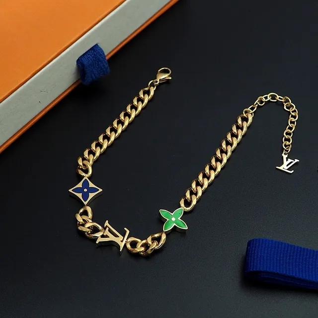 Pulseira Louis Vuitton Monogram Flower e LV Charm Esmalte Dourado 8