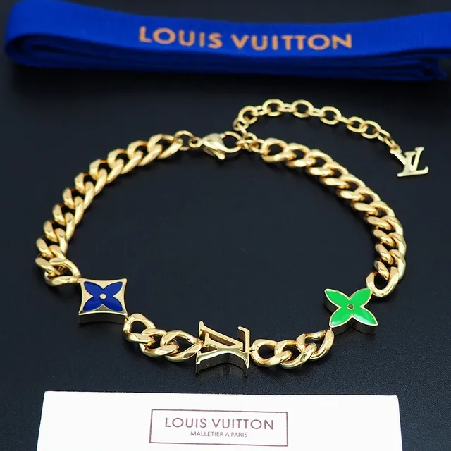 Pulseira Louis Vuitton Monogram Flower e LV Charm Esmalte Dourado 9