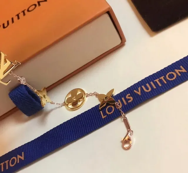 Louis Vuitton Monogram Flower Chain Gold-Tone Bracelet 5