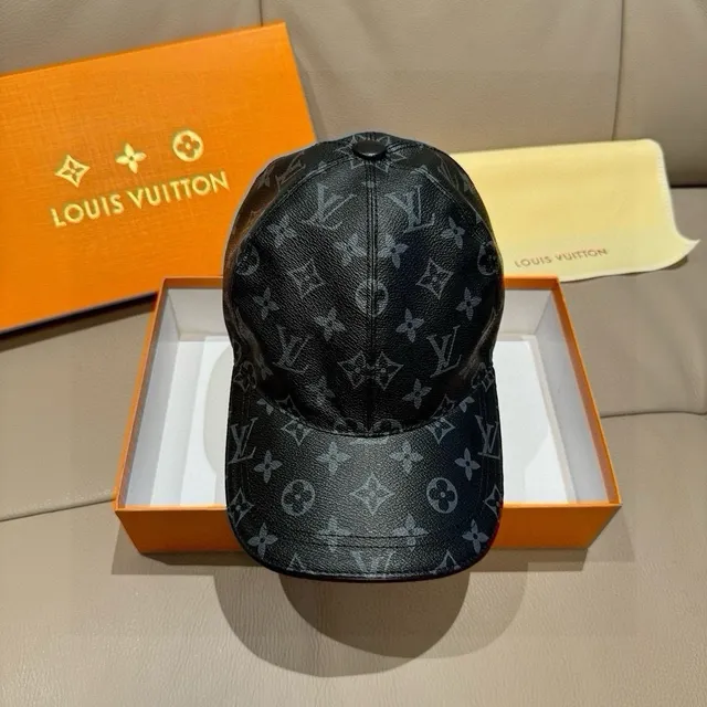 Louis Vuitton Monogram চামড়া টেক্সচার্ড স্ট্রাকচার্ড বেসবল ক্যাপ 9