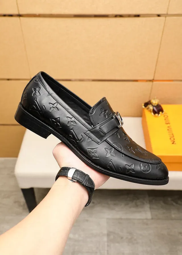 Louis Vuitton Monogram Mocassins Cuir Noir 4