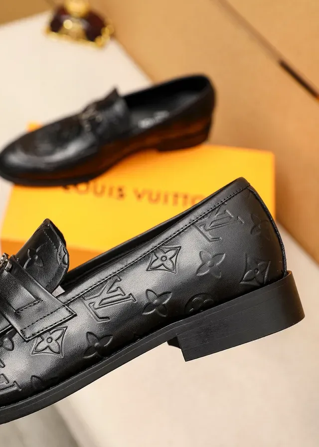 Louis Vuitton Monogram Mocassins Cuir Noir 7