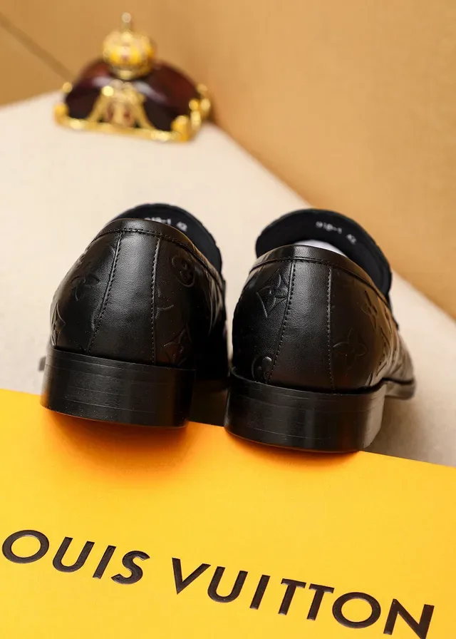 Louis Vuitton Monogram Mocassins Cuir Noir 8
