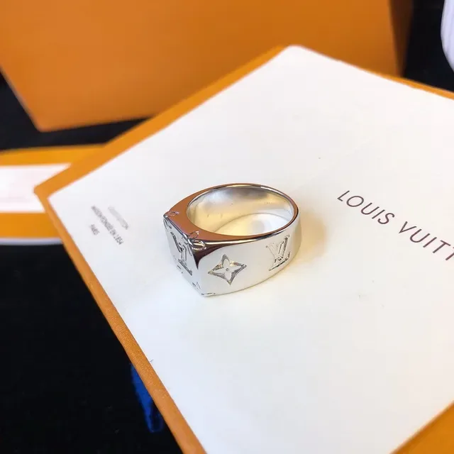 Louis Vuitton Monogram Signet Ring Polished Silver Ring 5