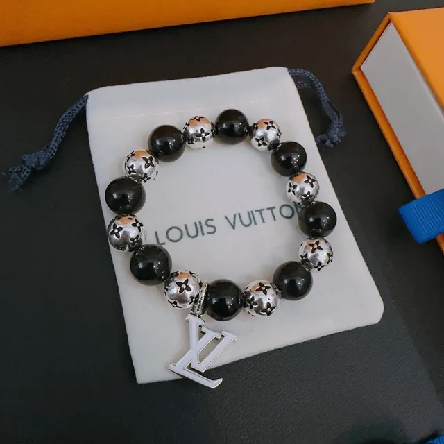 Louis Vuitton Monogram Star Black Silver Beaded Motif Bracelet 5