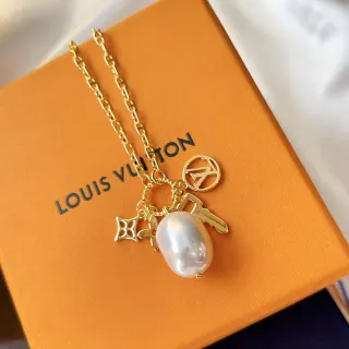 Louis Vuitton Collar Multi-Charm Baroque de Perlas