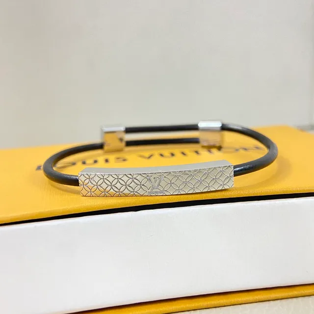 Louis Vuitton Bracelet Multicolore Argent Triple Empilée Barre Gravure Géométrique Treillis 6