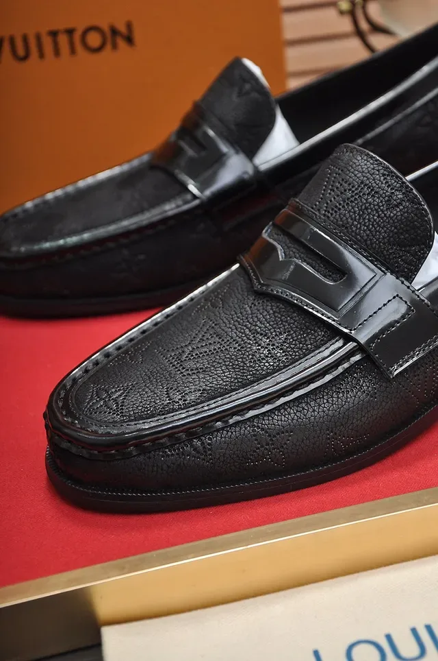 Louis Vuitton Penny Loafer Cuir grain texturé Noir 3