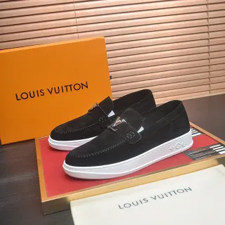 Louis Vuitton Run Away Mocassim Preto Branco Sola de Borracha Camurça