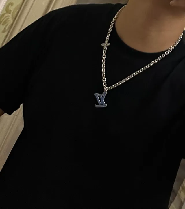Louis Vuitton Silver Blue Chain Link Enamel LV Pendant Necklace 2