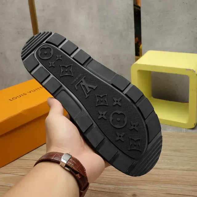 Louis Vuitton Slide Noir Bride Tressée Semelle Monogram Chanclas 2