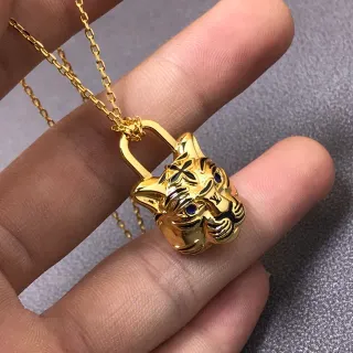Louis Vuitton Tiger Lock সোনালি টোন এনামেল স্যাফায়ার চোখ নেকলেস
