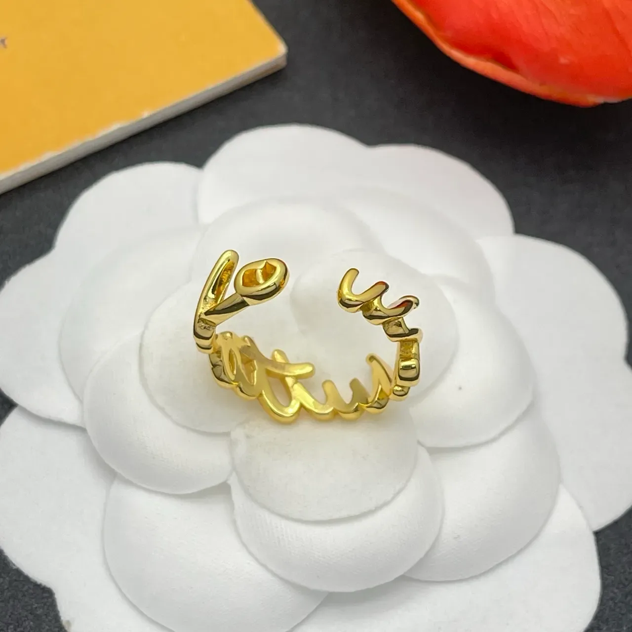 Louis Vuitton Vuitton Logo Cursive Gold Ring 4