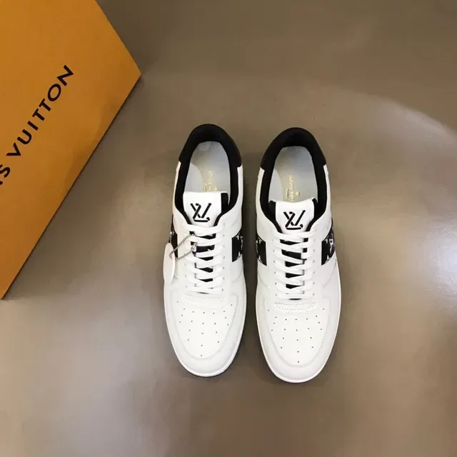 Louis Vuitton White Black Low-Top Leather Upper Lifestyle Sneakers 9