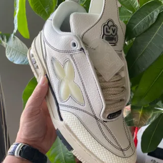 Louis Vuitton Branco Preto Couro Granulado Superior Translucente Corte Floral Lifestyle Sneakers