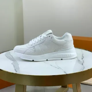 Louis Vuitton Blancas con Cuero Monograma Embossado Suela Chunky de Plataforma Lifestyle Sneakers