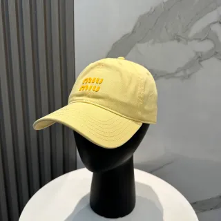 Miu Miu 刺绣标志 淡黄色 棒球帽