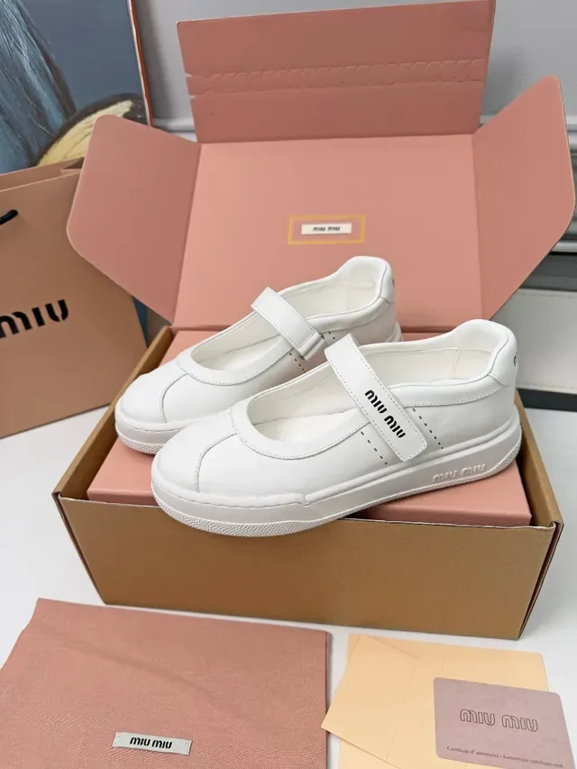 Miu Miu White Leather Branded Strap Mary Jane Shoes 5