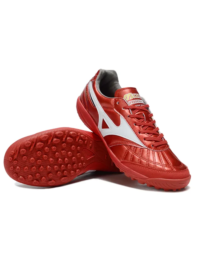 Mizuno লাল সাদা মেটালিক কুইল্টেড চামড়ার উপর রানবার্ড লোগো স্ট্রাইপ ইন্ডোর সকার শু 2