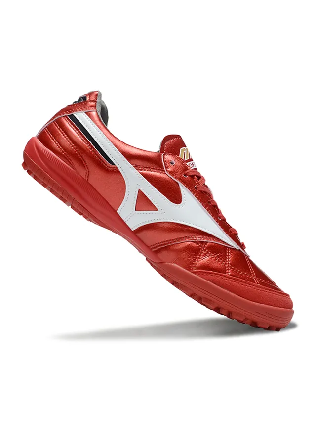 Mizuno লাল সাদা মেটালিক কুইল্টেড চামড়ার উপর রানবার্ড লোগো স্ট্রাইপ ইন্ডোর সকার শু 6