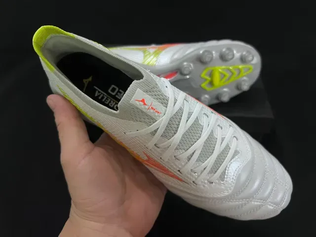 Mizuno सफेद ग्रे सिन्थेटिक अपर मोल्डेड सोलप्लेट फर्म ग्राउंड फुटबॉल जूते 5