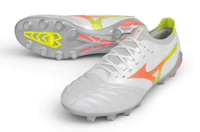 Mizuno सफेद ग्रे सिन्थेटिक अपर मोल्डेड सोलप्लेट फर्म ग्राउंड फुटबॉल जूते 12