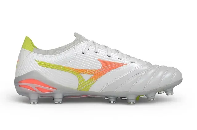 Mizuno सफेद ग्रे सिन्थेटिक अपर मोल्डेड सोलप्लेट फर्म ग्राउंड फुटबॉल जूते 14