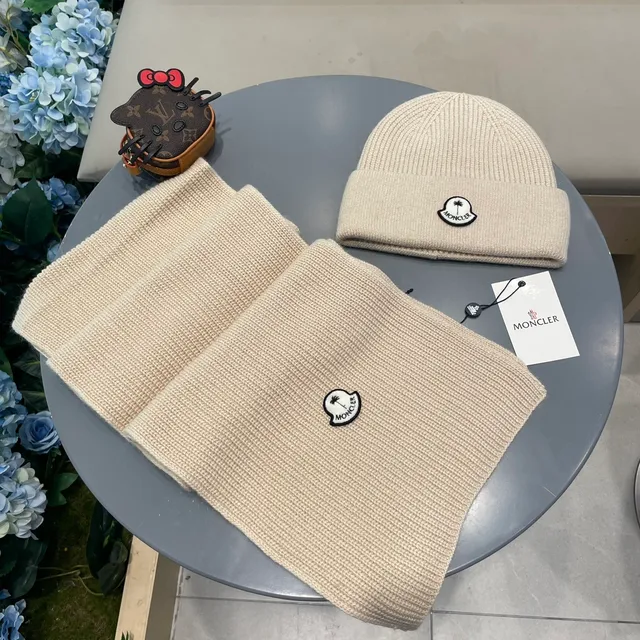 Moncler Beige Bonnet tricoté côtelé à manchette pliée 4