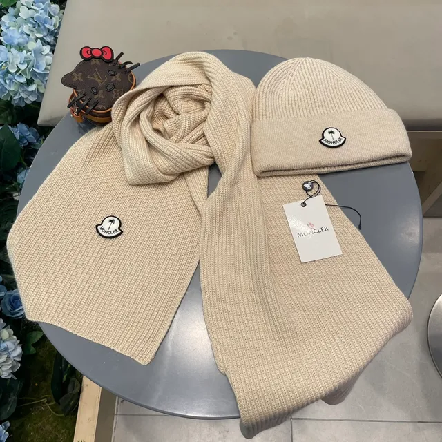 Moncler Beige Bonnet tricoté côtelé à manchette pliée 7