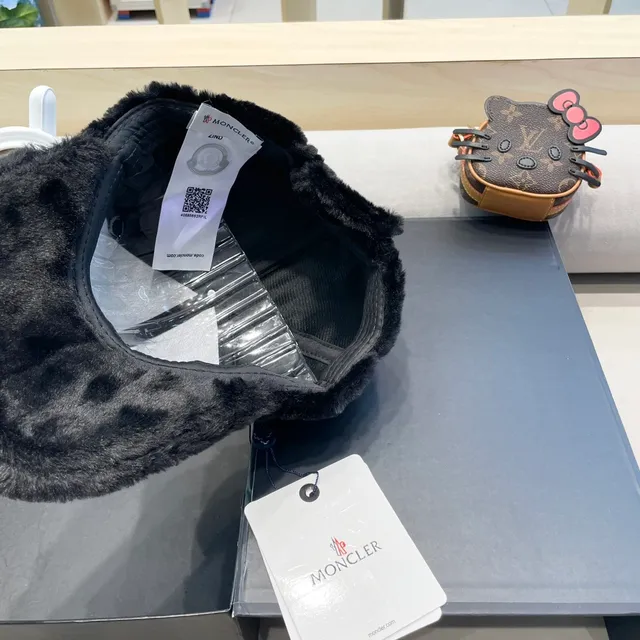 Moncler Plush Black Baseball Cap 9