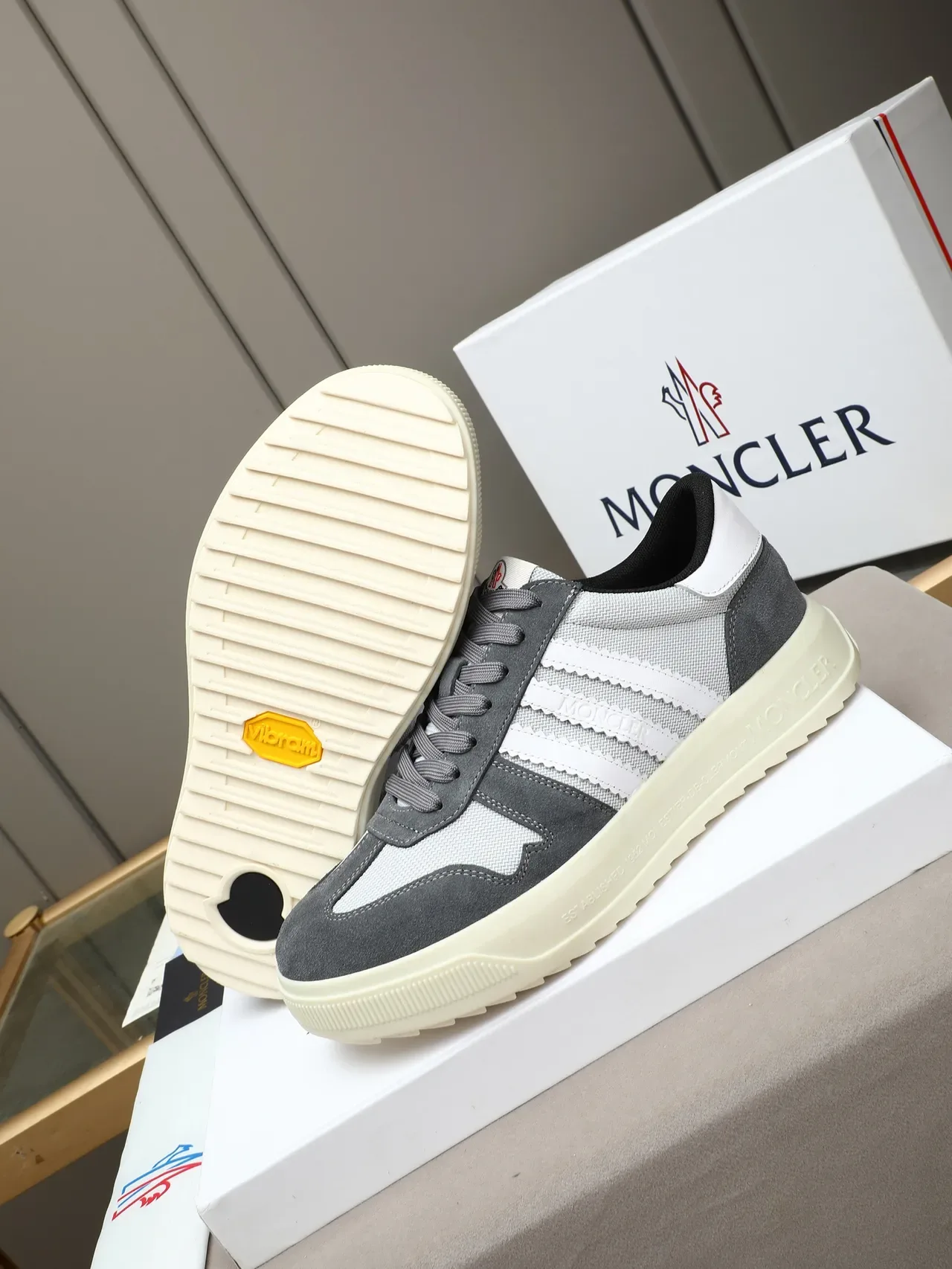 Moncler Sapatilha de Camurça e Malha com Painéis Plataforma 4