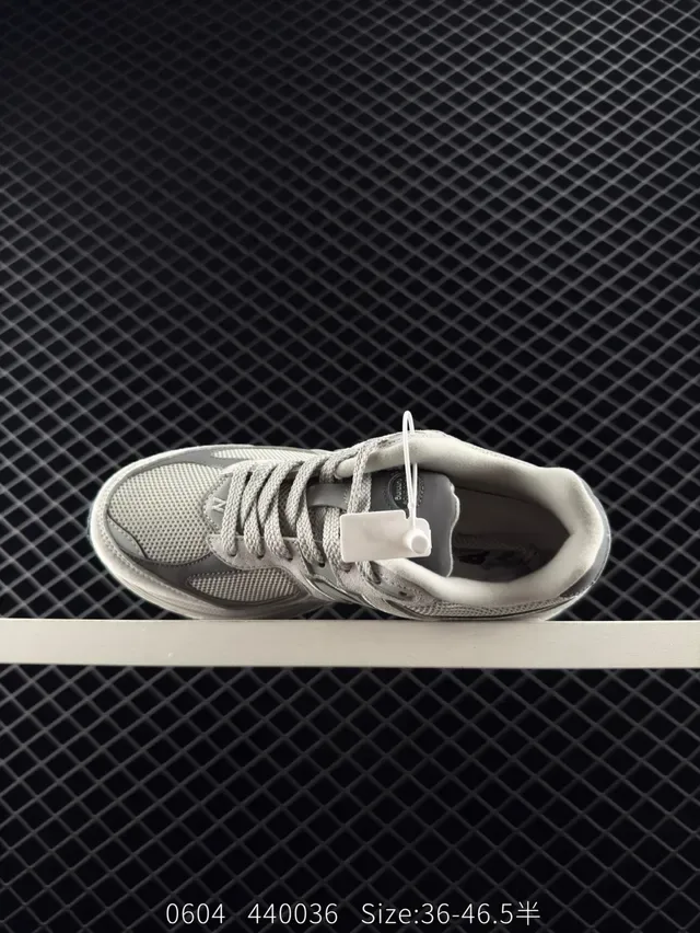 New Balance 2002R Zapatillas Lifestyle Gris Niebla de Malla y Ante 7