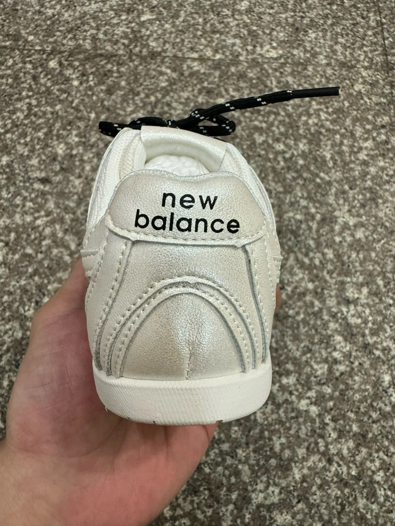 New Balance 327 Iridescent Silver-White Lifestyle Sneakers 7