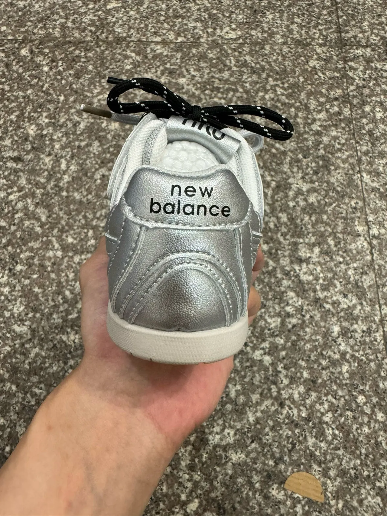 New Balance 327 Iridescent Silver-White Lifestyle Sneakers 14